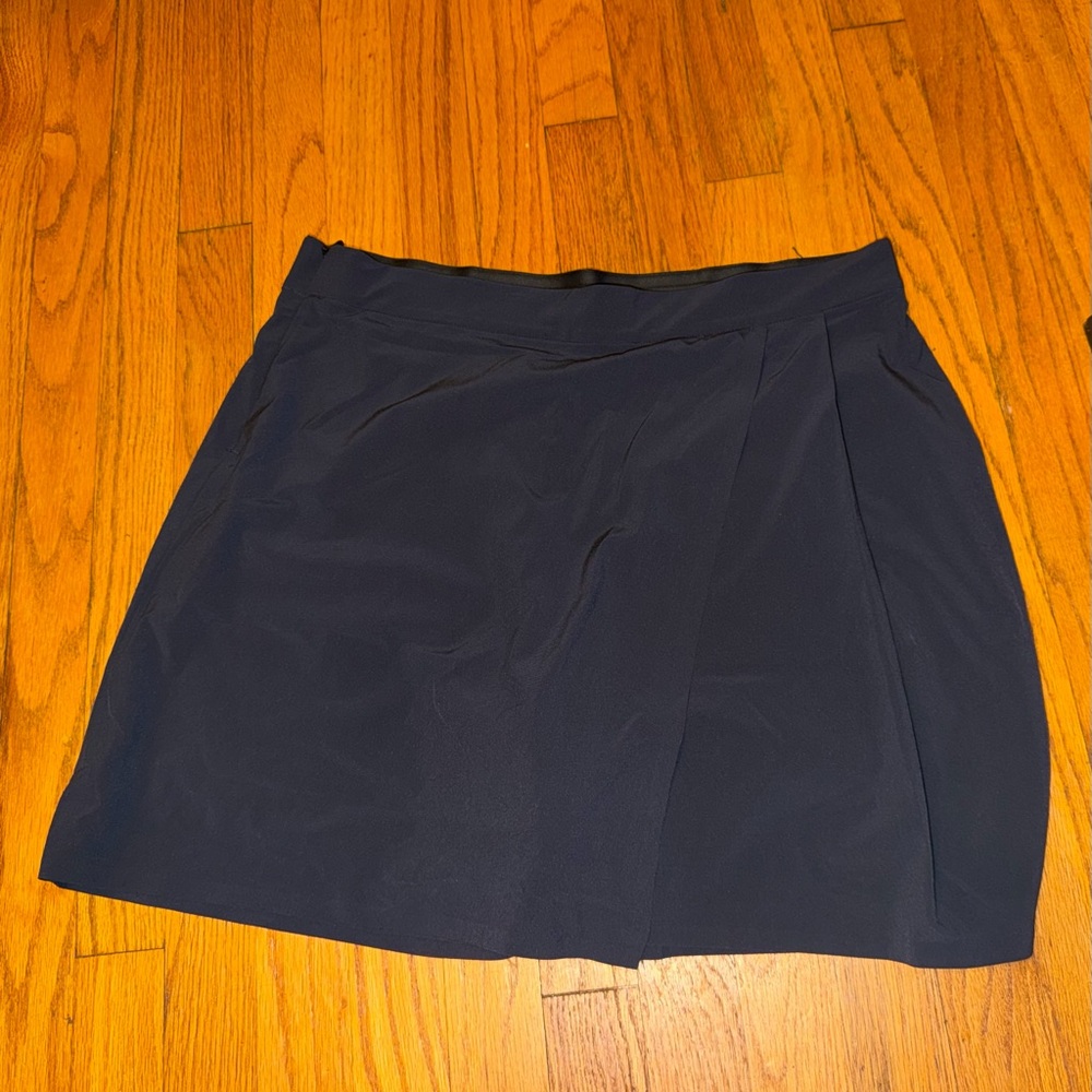 ATHLETA faux wrap Skort Tennis Skirt Shorts Black, Size 10